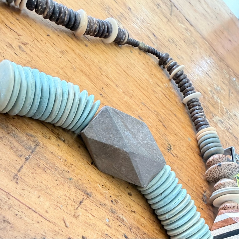 Wooden Bohemian Chuncky Beaded Statement Necklace Vintage - Picture 6 of 6